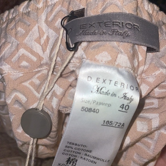 D. Exterior Elastic Waist Geometric Patterned Pants in Cream and Light Pink - Picture 7 of 8